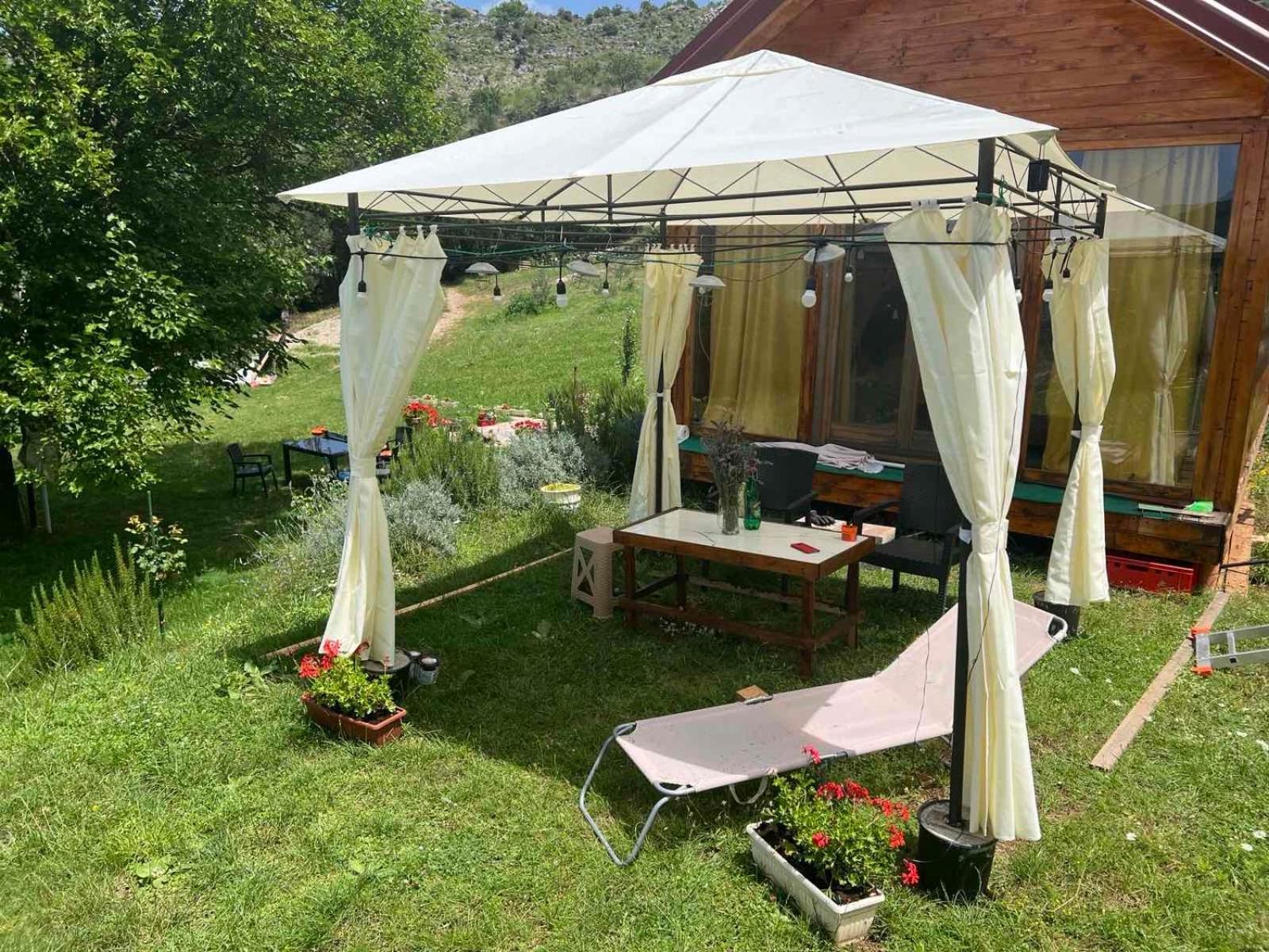 Boljesestre Lake Retreat Golubovci Dış mekan fotoğraf